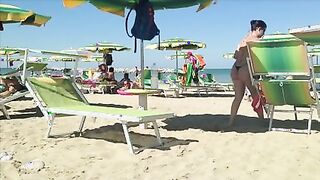 Incredible pawg on the beach