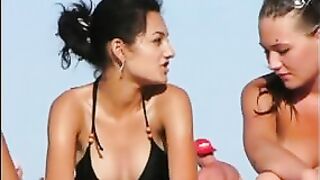 Hot Bikini Topless Girls