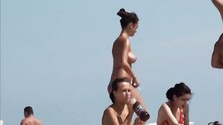 Beach Girls exposed topless by voyeur Spy cam