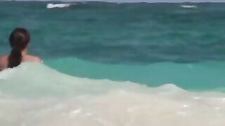 Beach Girls caught on hidden camera