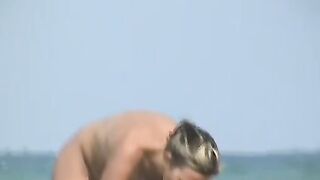 Big phat pawg whooty blonde nude beach