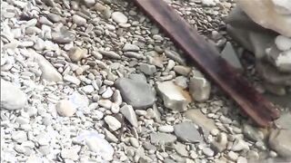 At a public beach man share his wife with a strang