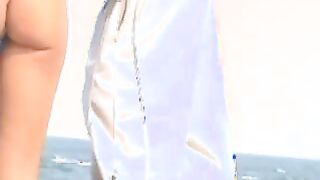 Hot chick in tiny bikini - Voyeur Videos - Homemade Amateur Sex Movies