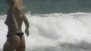 Voyeur Topless Girls on Beach Candid