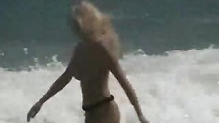 Voyeur Topless Girls on Beach Candid