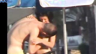 Candid Heavy Groping Hardon on Beach in Public
